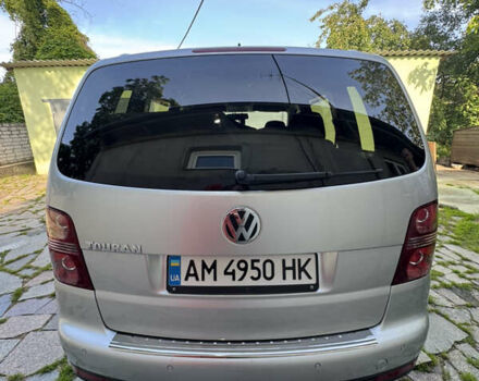 Сірий Фольксваген Туран, об'ємом двигуна 1.4 л та пробігом 238 тис. км за 7200 $, фото 3 на Automoto.ua