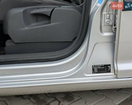 Серый Фольксваген Туран, объемом двигателя 1.4 л и пробегом 274 тыс. км за 7500 $, фото 39 на Automoto.ua