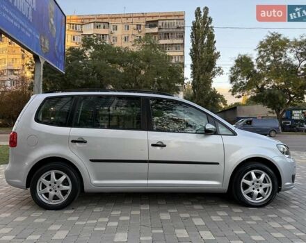 Серый Фольксваген Туран, объемом двигателя 1.4 л и пробегом 167 тыс. км за 9999 $, фото 7 на Automoto.ua