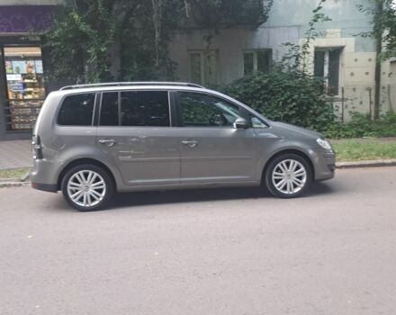 Серый Фольксваген Туран, объемом двигателя 1.4 л и пробегом 216 тыс. км за 4300 $, фото 4 на Automoto.ua