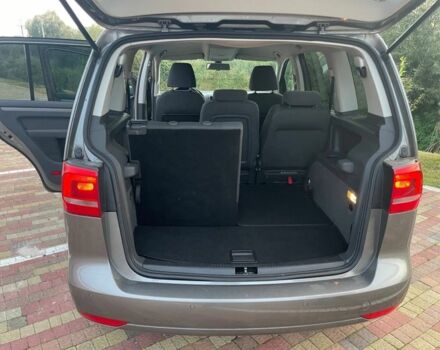 Сірий Фольксваген Туран, об'ємом двигуна 1.6 л та пробігом 230 тис. км за 11500 $, фото 5 на Automoto.ua