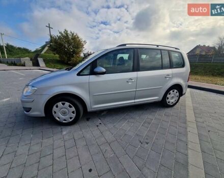 Серый Фольксваген Туран, объемом двигателя 1.4 л и пробегом 196 тыс. км за 6400 $, фото 6 на Automoto.ua