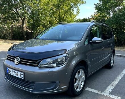 Серый Фольксваген Туран, объемом двигателя 1.4 л и пробегом 178 тыс. км за 8500 $, фото 1 на Automoto.ua