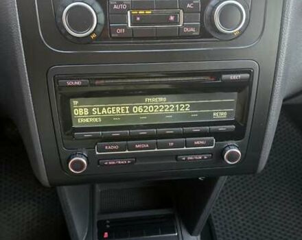 Серый Фольксваген Туран, объемом двигателя 1.6 л и пробегом 284 тыс. км за 9600 $, фото 24 на Automoto.ua