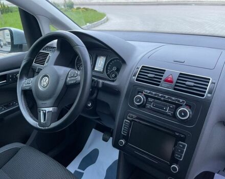 Сірий Фольксваген Туран, об'ємом двигуна 1.4 л та пробігом 230 тис. км за 8800 $, фото 6 на Automoto.ua