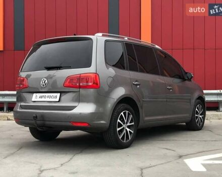 Сірий Фольксваген Туран, об'ємом двигуна 1.6 л та пробігом 265 тис. км за 9990 $, фото 7 на Automoto.ua