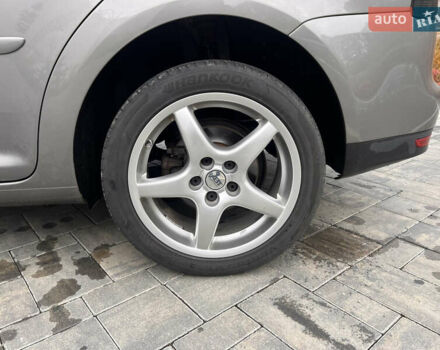 Сірий Фольксваген Туран, об'ємом двигуна 1.4 л та пробігом 135 тис. км за 6900 $, фото 24 на Automoto.ua