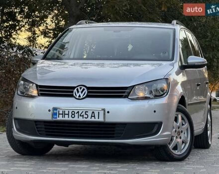 Серый Фольксваген Туран, объемом двигателя 1.4 л и пробегом 167 тыс. км за 9999 $, фото 9 на Automoto.ua