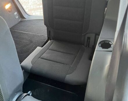 Сірий Фольксваген Туран, об'ємом двигуна 1.6 л та пробігом 230 тис. км за 11500 $, фото 6 на Automoto.ua