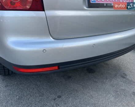 Серый Фольксваген Туран, объемом двигателя 1.4 л и пробегом 179 тыс. км за 8500 $, фото 6 на Automoto.ua