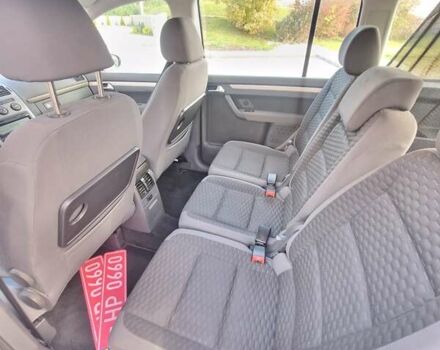 Серый Фольксваген Туран, объемом двигателя 1.4 л и пробегом 196 тыс. км за 6400 $, фото 22 на Automoto.ua