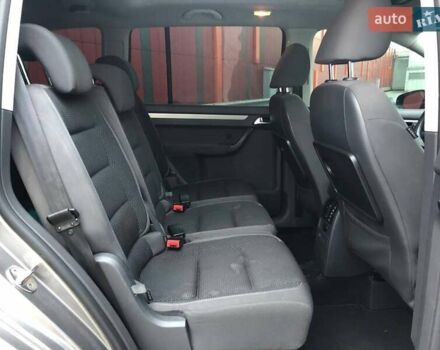 Сірий Фольксваген Туран, об'ємом двигуна 1.6 л та пробігом 265 тис. км за 9990 $, фото 8 на Automoto.ua