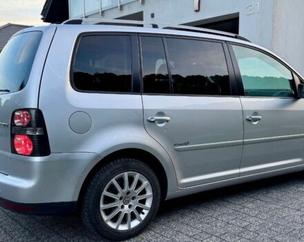 Сірий Фольксваген Туран, об'ємом двигуна 2 л та пробігом 226 тис. км за 4800 $, фото 7 на Automoto.ua