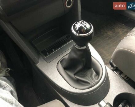 Сірий Фольксваген Туран, об'ємом двигуна 1.6 л та пробігом 265 тис. км за 9990 $, фото 27 на Automoto.ua