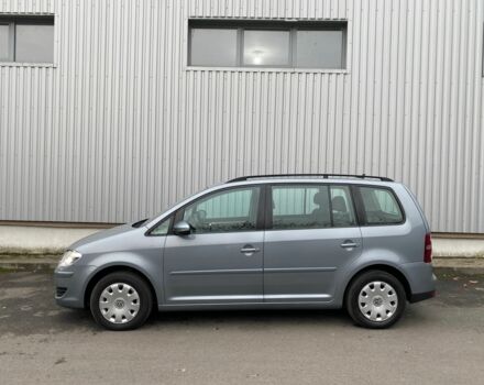 Серый Фольксваген Туран, объемом двигателя 1.4 л и пробегом 221 тыс. км за 7900 $, фото 5 на Automoto.ua