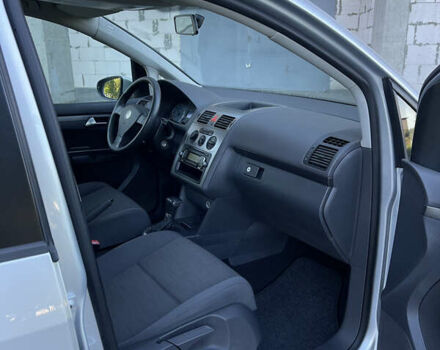 Сірий Фольксваген Туран, об'ємом двигуна 1.4 л та пробігом 173 тис. км за 7300 $, фото 21 на Automoto.ua