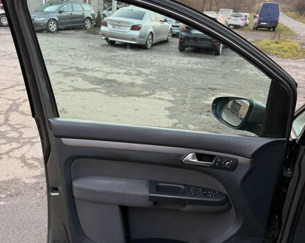 Серый Фольксваген Туран, объемом двигателя 1.4 л и пробегом 286 тыс. км за 8500 $, фото 10 на Automoto.ua