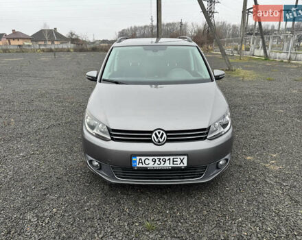 Серый Фольксваген Туран, объемом двигателя 1.6 л и пробегом 315 тыс. км за 9199 $, фото 1 на Automoto.ua