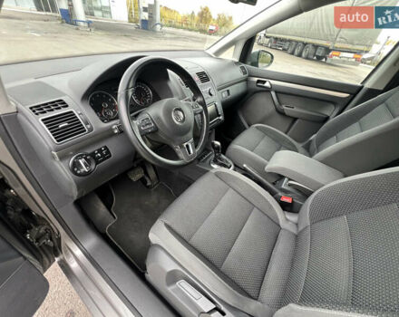 Серый Фольксваген Туран, объемом двигателя 1.4 л и пробегом 198 тыс. км за 8800 $, фото 21 на Automoto.ua