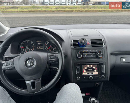 Серый Фольксваген Туран, объемом двигателя 1.6 л и пробегом 315 тыс. км за 9199 $, фото 9 на Automoto.ua