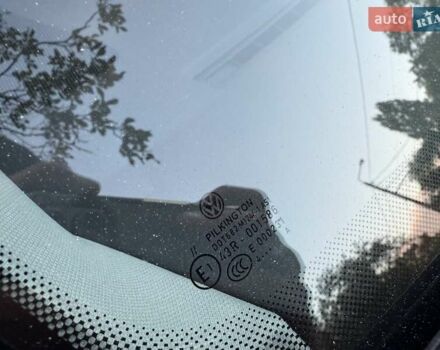 Серый Фольксваген Туран, объемом двигателя 1.4 л и пробегом 167 тыс. км за 9999 $, фото 100 на Automoto.ua