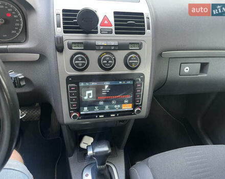 Серый Фольксваген Туран, объемом двигателя 1.4 л и пробегом 179 тыс. км за 8500 $, фото 27 на Automoto.ua