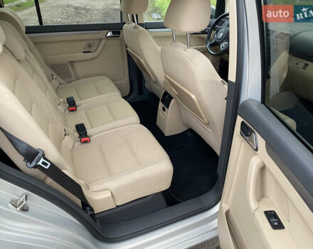 Серый Фольксваген Туран, объемом двигателя 1.39 л и пробегом 168 тыс. км за 9500 $, фото 42 на Automoto.ua