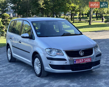 Сірий Фольксваген Туран, об'ємом двигуна 1.4 л та пробігом 173 тис. км за 7300 $, фото 2 на Automoto.ua