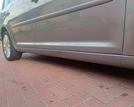 Серый Фольксваген Туран, объемом двигателя 1.4 л и пробегом 216 тыс. км за 4300 $, фото 5 на Automoto.ua