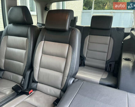 Серый Фольксваген Туран, объемом двигателя 1.97 л и пробегом 296 тыс. км за 10500 $, фото 19 на Automoto.ua