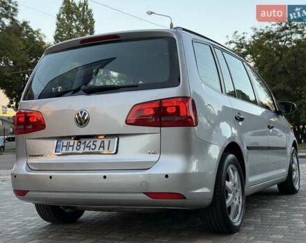 Серый Фольксваген Туран, объемом двигателя 1.4 л и пробегом 167 тыс. км за 9999 $, фото 6 на Automoto.ua