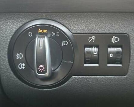 Серый Фольксваген Туран, объемом двигателя 1.6 л и пробегом 284 тыс. км за 9600 $, фото 25 на Automoto.ua