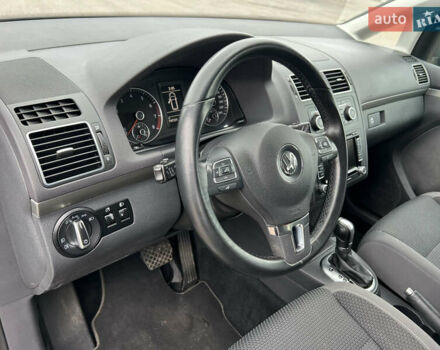 Серый Фольксваген Туран, объемом двигателя 1.4 л и пробегом 198 тыс. км за 8800 $, фото 25 на Automoto.ua