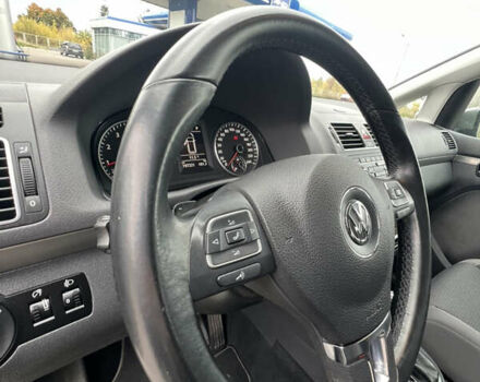 Серый Фольксваген Туран, объемом двигателя 1.4 л и пробегом 198 тыс. км за 8800 $, фото 24 на Automoto.ua