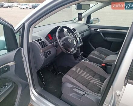 Серый Фольксваген Туран, объемом двигателя 1.4 л и пробегом 195 тыс. км за 7800 $, фото 10 на Automoto.ua