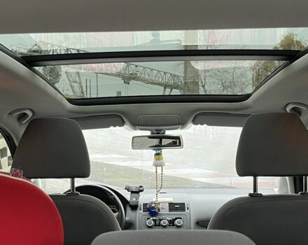 Серый Фольксваген Туран, объемом двигателя 1.6 л и пробегом 259 тыс. км за 9800 $, фото 6 на Automoto.ua