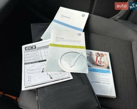 Сірий Фольксваген Туран, об'ємом двигуна 1.39 л та пробігом 216 тис. км за 8500 $, фото 36 на Automoto.ua