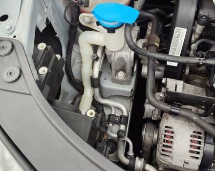 Сірий Фольксваген Туран, об'ємом двигуна 1.6 л та пробігом 250 тис. км за 8600 $, фото 34 на Automoto.ua