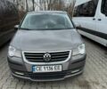 Серый Фольксваген Туран, объемом двигателя 1.9 л и пробегом 250 тыс. км за 8700 $, фото 1 на Automoto.ua