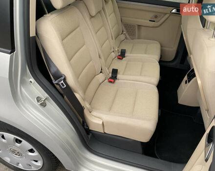 Серый Фольксваген Туран, объемом двигателя 1.39 л и пробегом 168 тыс. км за 9500 $, фото 43 на Automoto.ua