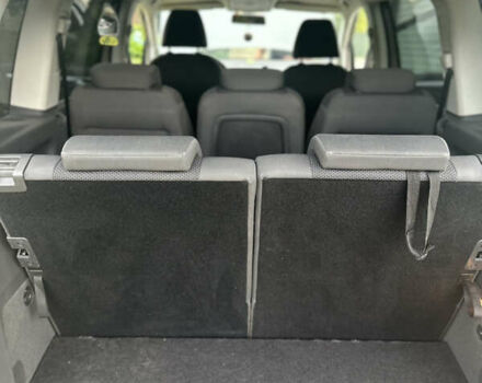 Серый Фольксваген Туран, объемом двигателя 1.6 л и пробегом 280 тыс. км за 10850 $, фото 7 на Automoto.ua