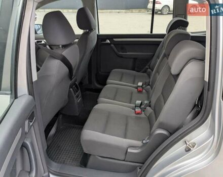 Серый Фольксваген Туран, объемом двигателя 1.4 л и пробегом 274 тыс. км за 7500 $, фото 18 на Automoto.ua