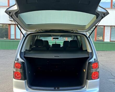 Сірий Фольксваген Туран, об'ємом двигуна 1.4 л та пробігом 136 тис. км за 8500 $, фото 8 на Automoto.ua