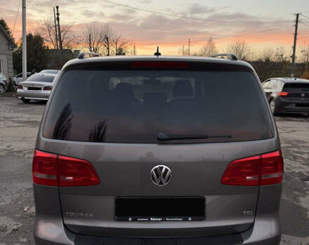 Серый Фольксваген Туран, объемом двигателя 1.4 л и пробегом 286 тыс. км за 8500 $, фото 4 на Automoto.ua