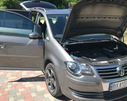 Сірий Фольксваген Туран, об'ємом двигуна 1.4 л та пробігом 274 тис. км за 8900 $, фото 11 на Automoto.ua