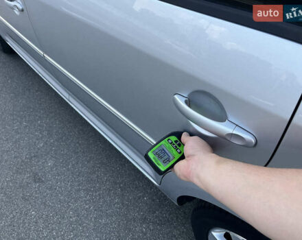 Серый Фольксваген Туран, объемом двигателя 1.4 л и пробегом 179 тыс. км за 8500 $, фото 47 на Automoto.ua