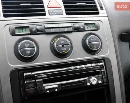 Сірий Фольксваген Туран, об'ємом двигуна 1.9 л та пробігом 172 тис. км за 6999 $, фото 34 на Automoto.ua