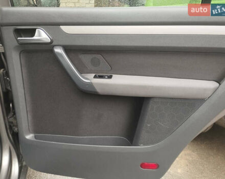 Сірий Фольксваген Туран, об'ємом двигуна 1.6 л та пробігом 200 тис. км за 9200 $, фото 28 на Automoto.ua