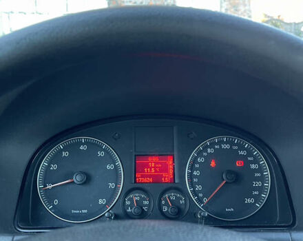 Сірий Фольксваген Туран, об'ємом двигуна 1.4 л та пробігом 173 тис. км за 7300 $, фото 24 на Automoto.ua