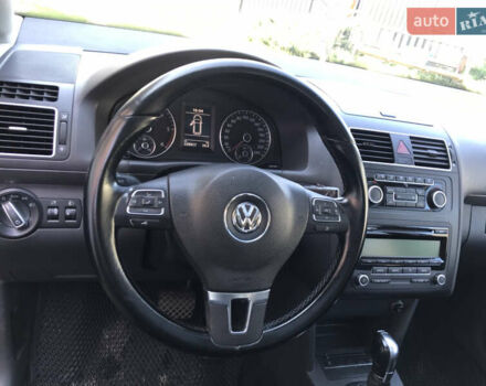 Сірий Фольксваген Туран, об'ємом двигуна 2 л та пробігом 220 тис. км за 10200 $, фото 5 на Automoto.ua